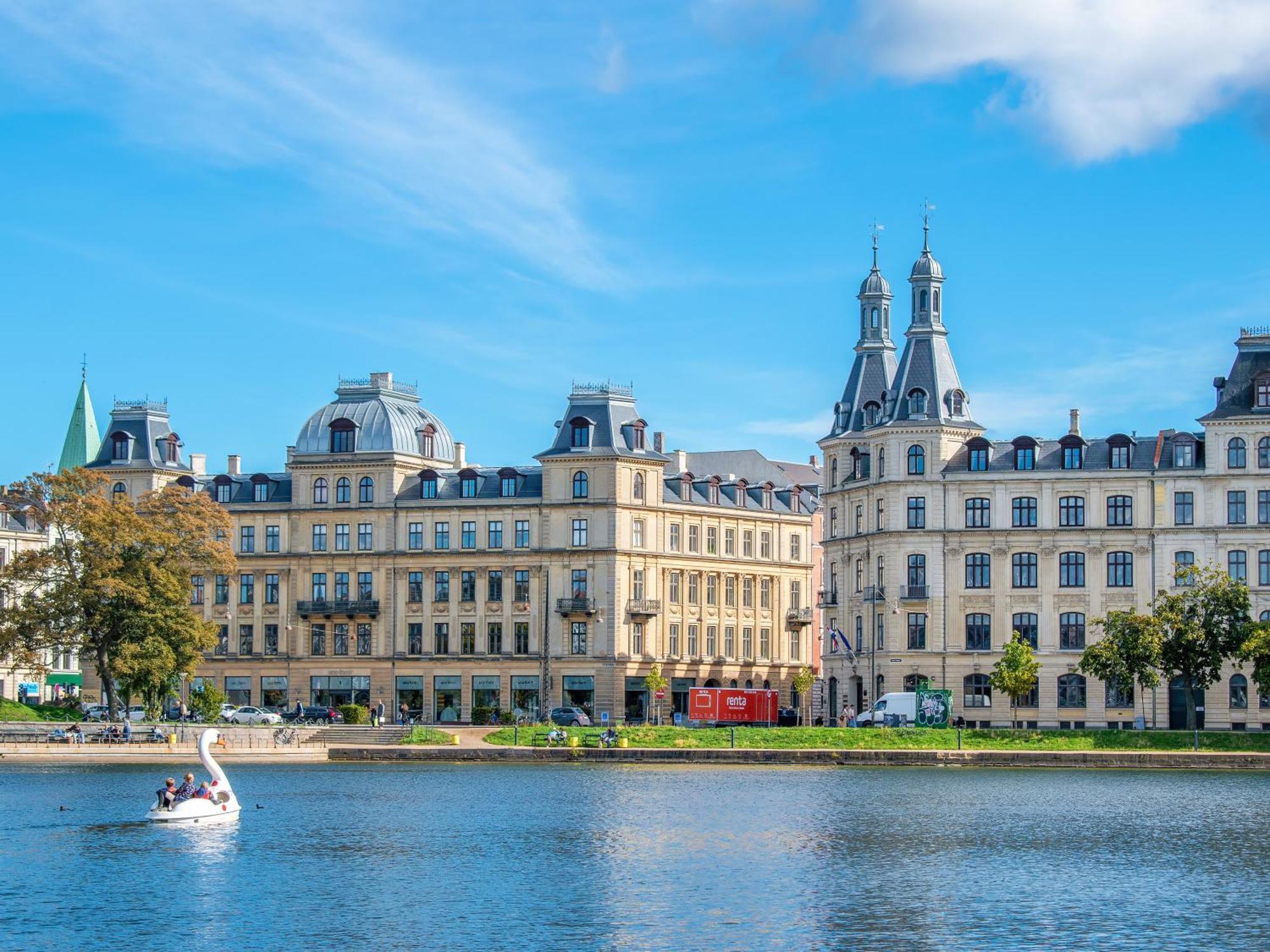 Sanders Noble - Fantastic 4-Bdr Apt In The Capital København Ngoại thất bức ảnh